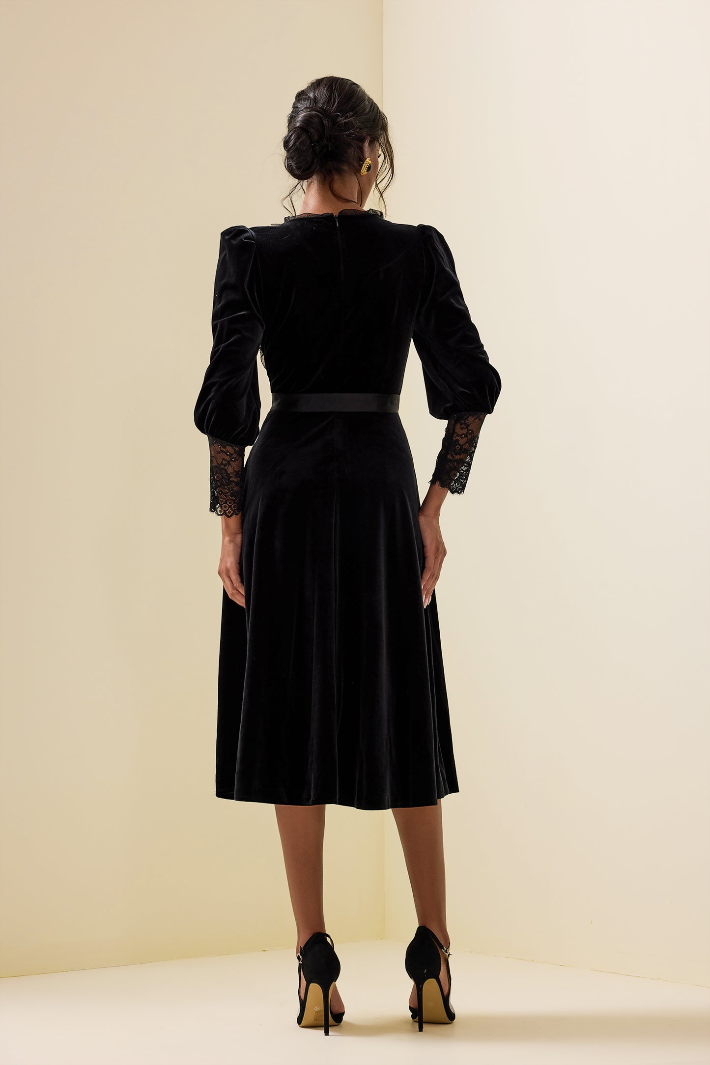 Solid Velvet Lace Long Sleeve Midi Dress