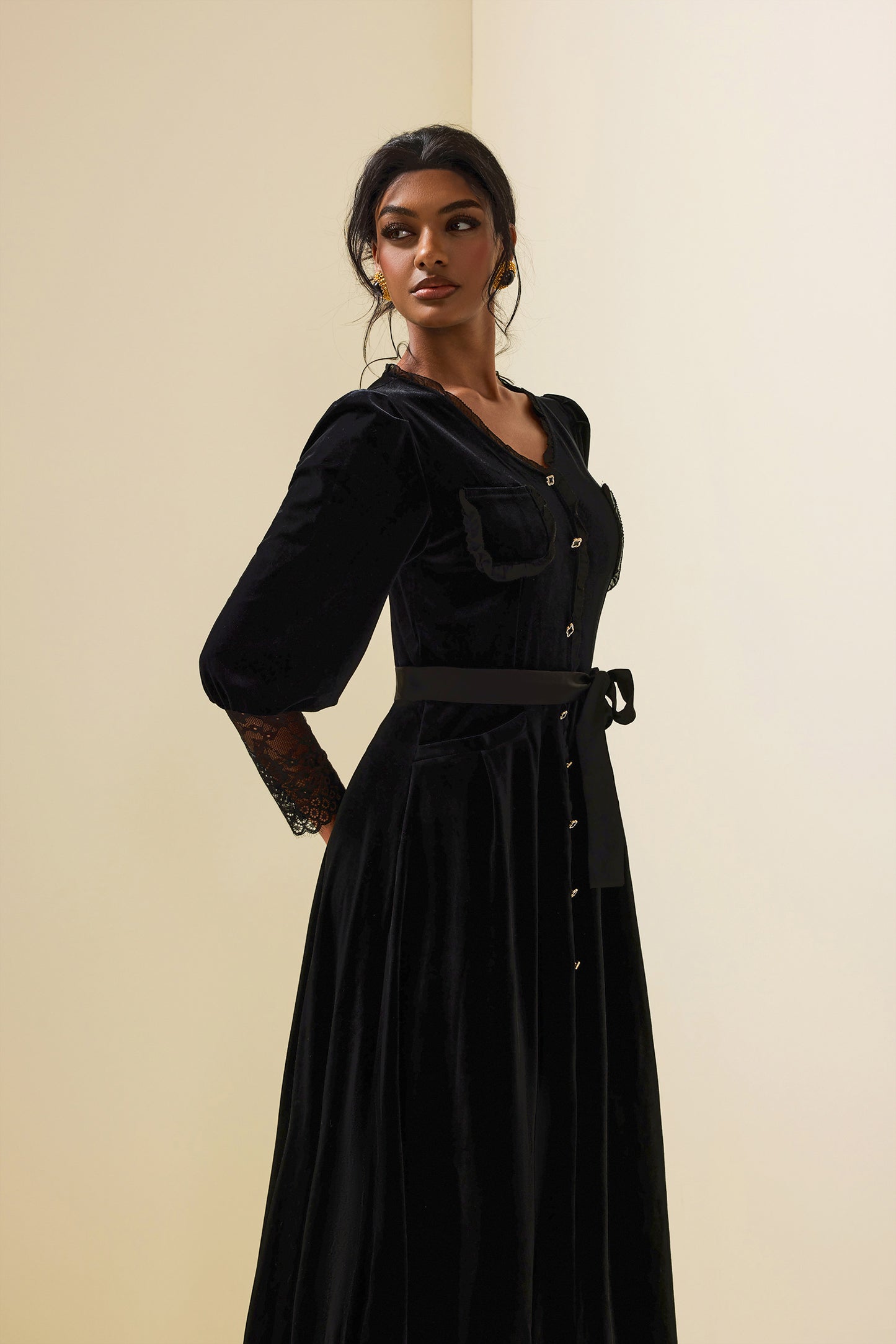 Solid Velvet Lace Long Sleeve Midi Dress