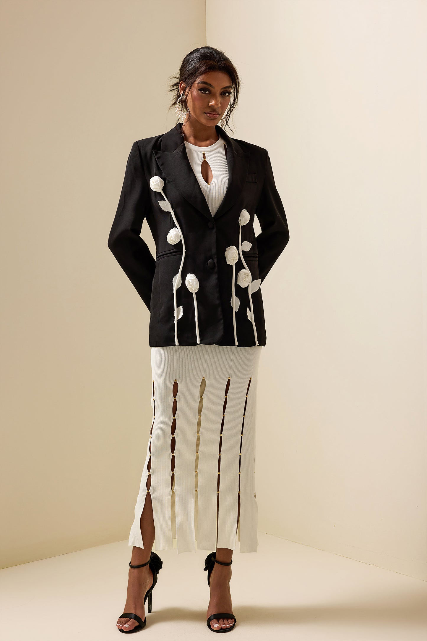 3D Flower Contrast Color Long Sleeve Blazer