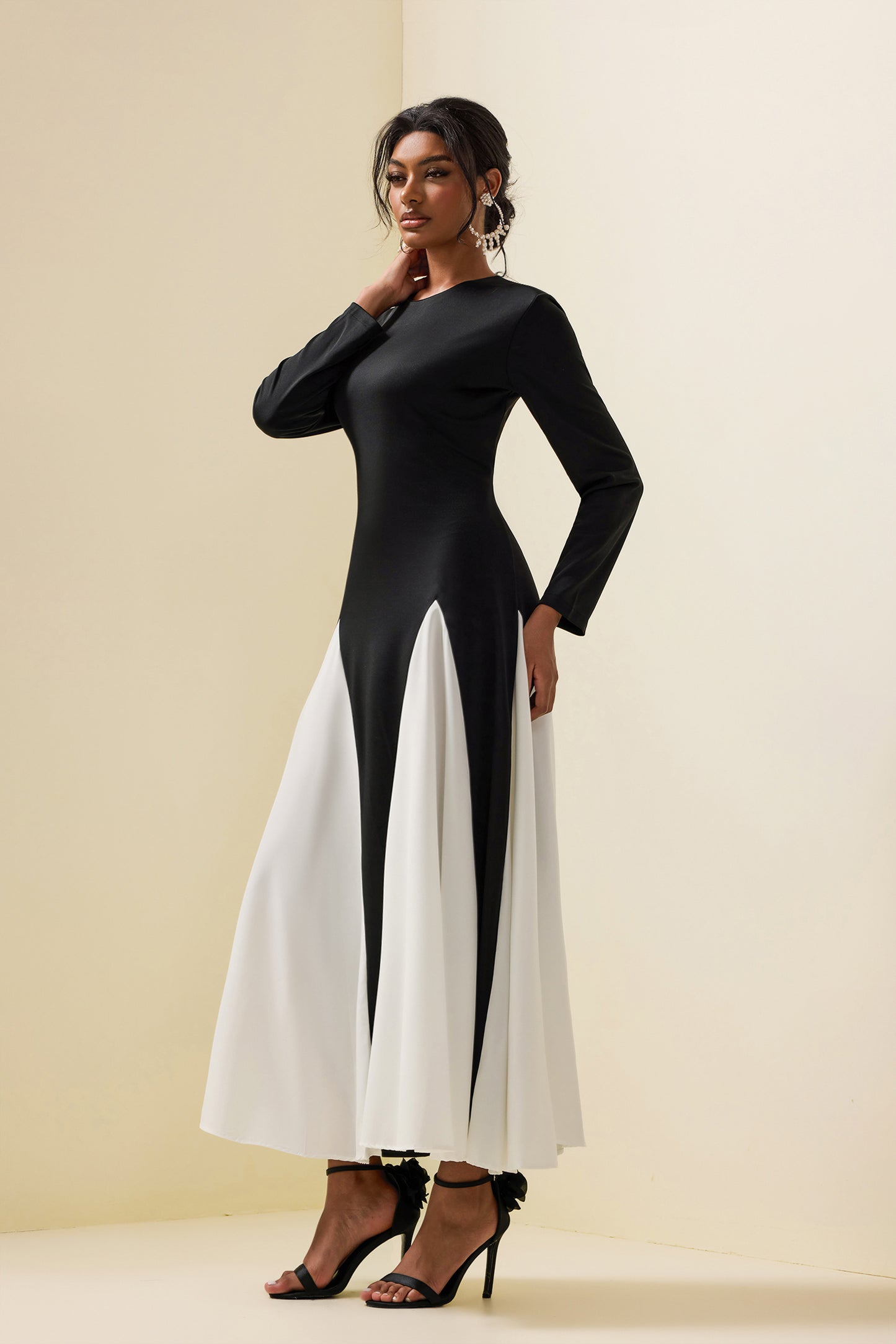 Contrast Color Long Sleeve Midi Dress