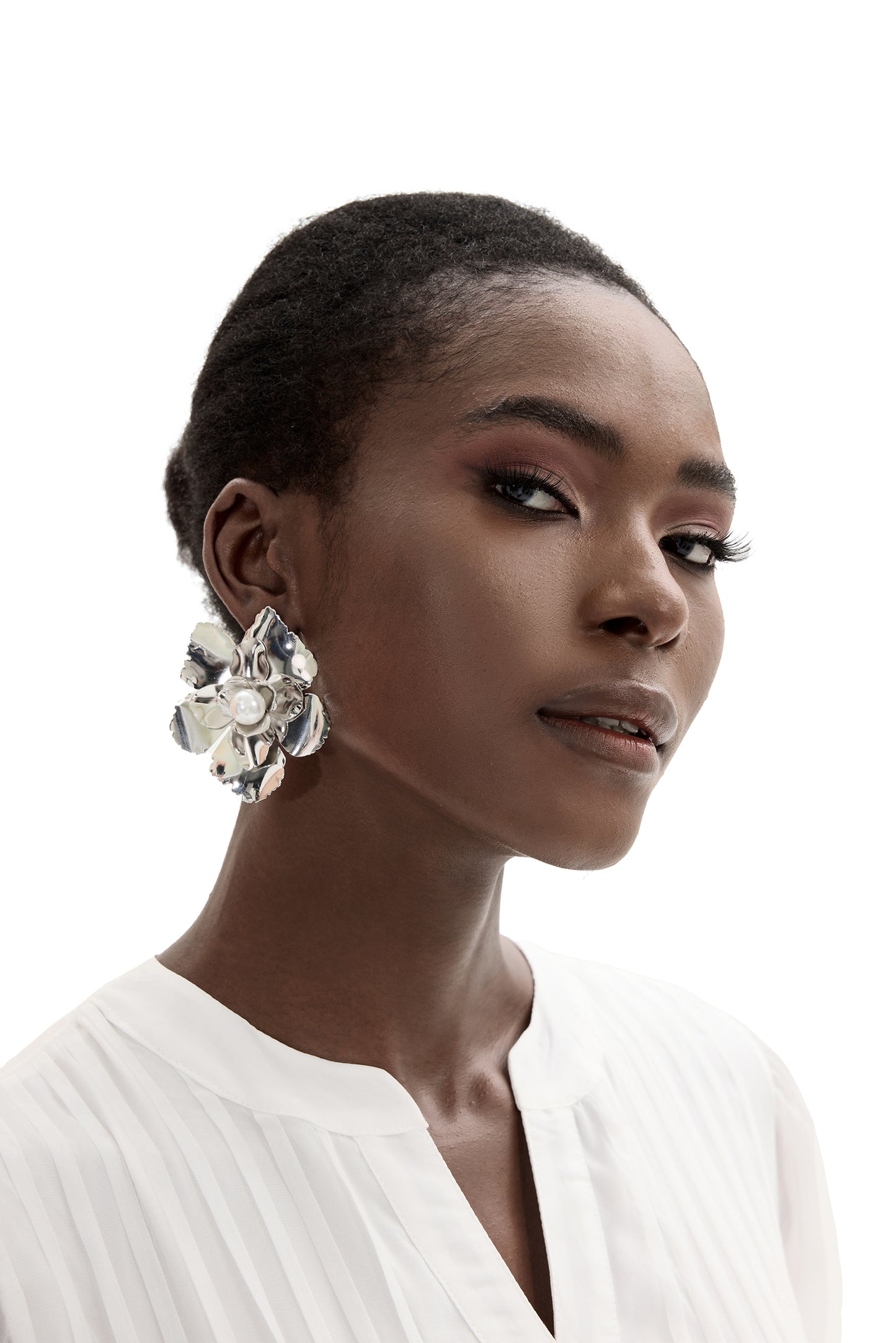 Flower Shape Faux Pearl Metal Earrings