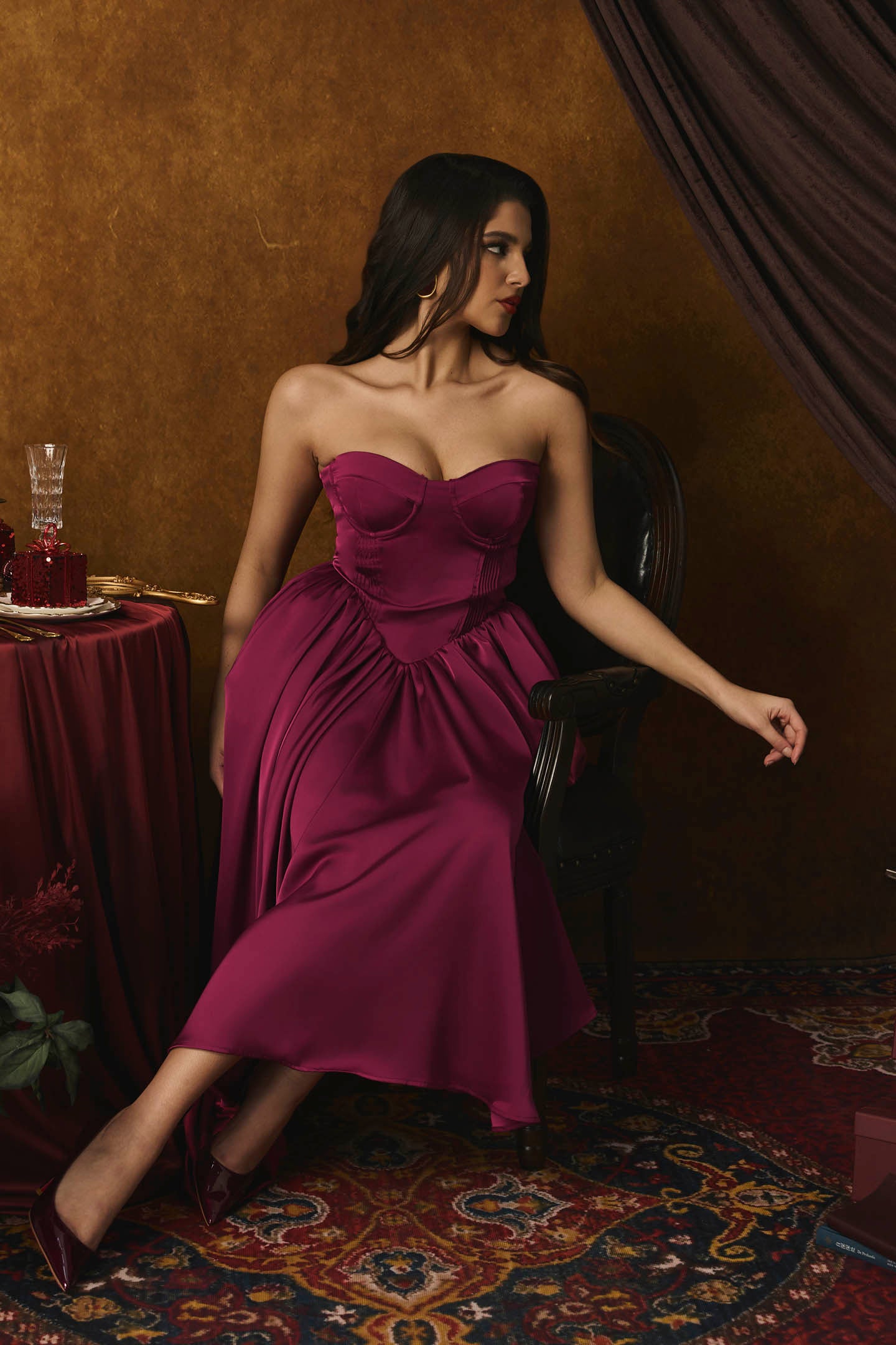 Roxanne Strapless Sweetheart Midi Dress