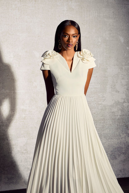 Grace V-neck Floral Pleated Maxi Dress