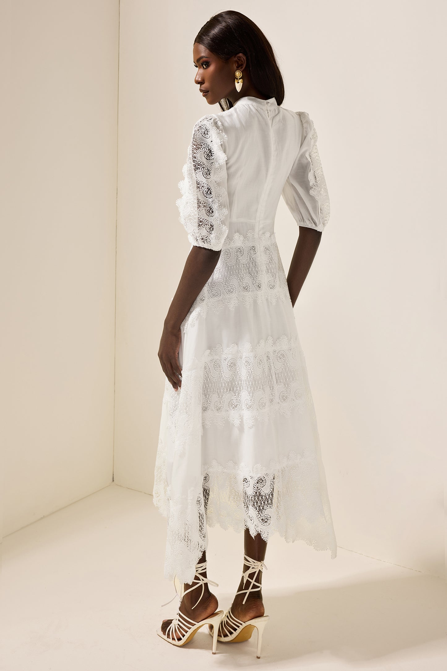 Round Neck Lace Puff Sleeve Midi Dress