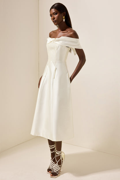 Knotted Pleat Solid Midi Dress