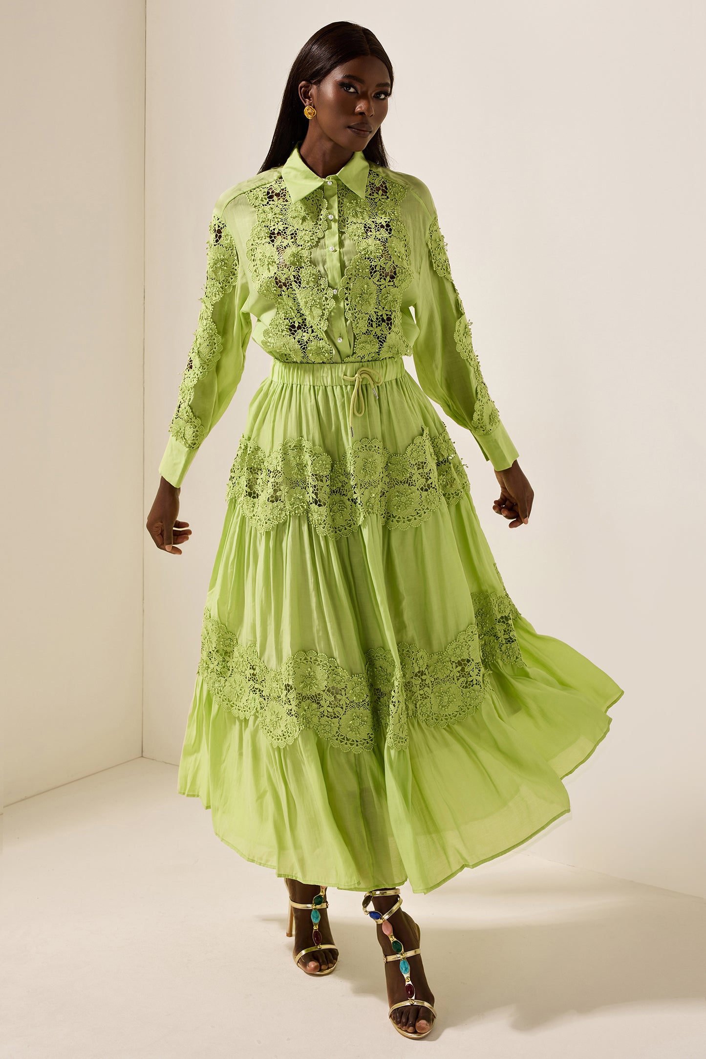 Embroidered Lace Solid Top ＆ Lace Mid Waist Midi Skirt Set