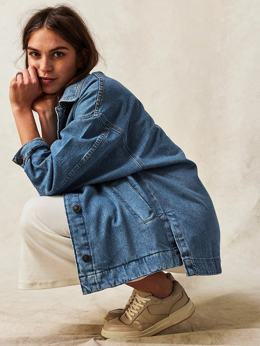 Oversized Denim Jacket For Women - Medium Wash Boyfriend Fit Side Slit Trucker Coat - Spring Daily Streetwear 2026