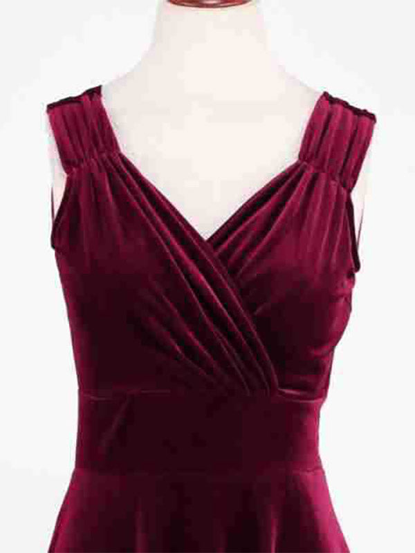 Chic Fitted Burgundy Gown With A Line Skirt Perfect For Evening Events