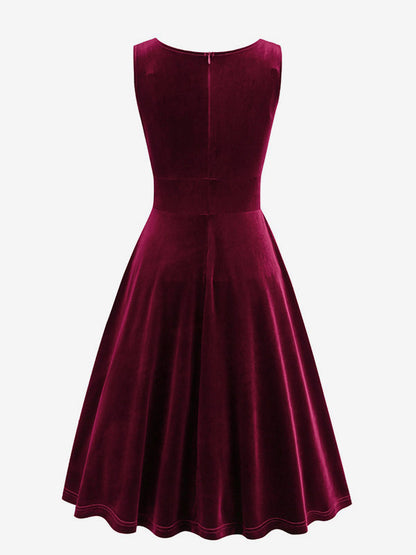 Chic Fitted Burgundy Gown With A Line Skirt Perfect For Evening Events