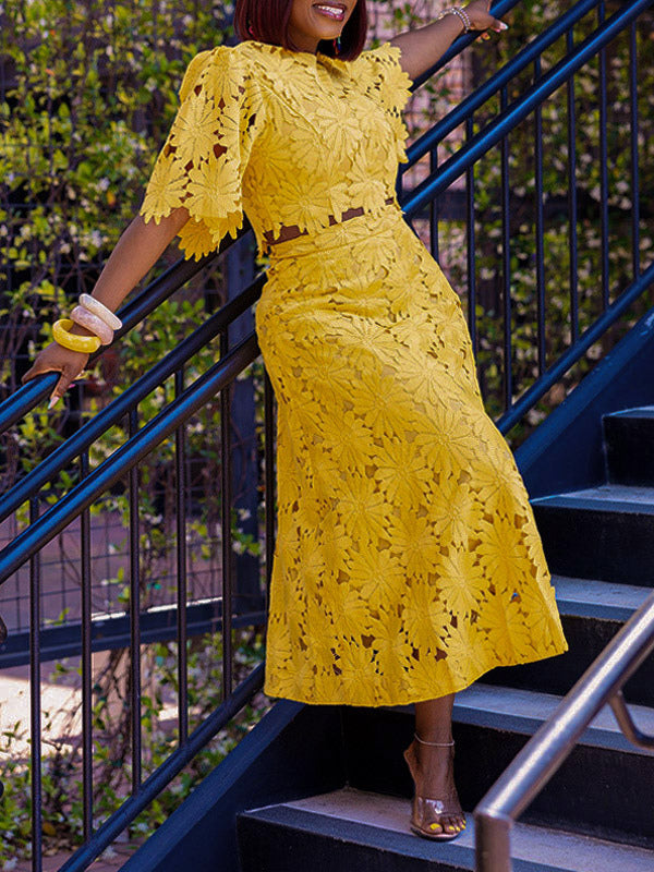 Romantic Yellow Cutout Flower Two Piece Gown For Parties