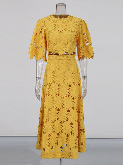 Romantic Yellow Cutout Flower Two Piece Gown For Parties