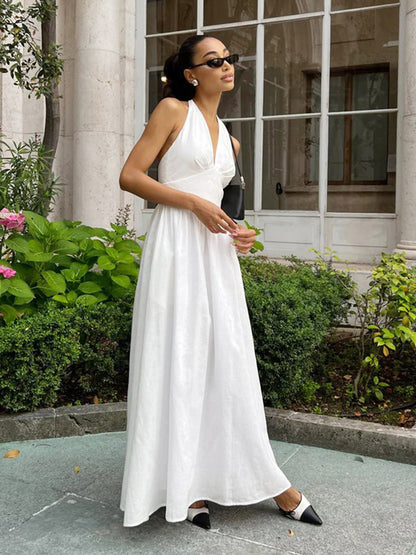 Chic Fitted White Gown With V Neckline Perfect For Summer Events