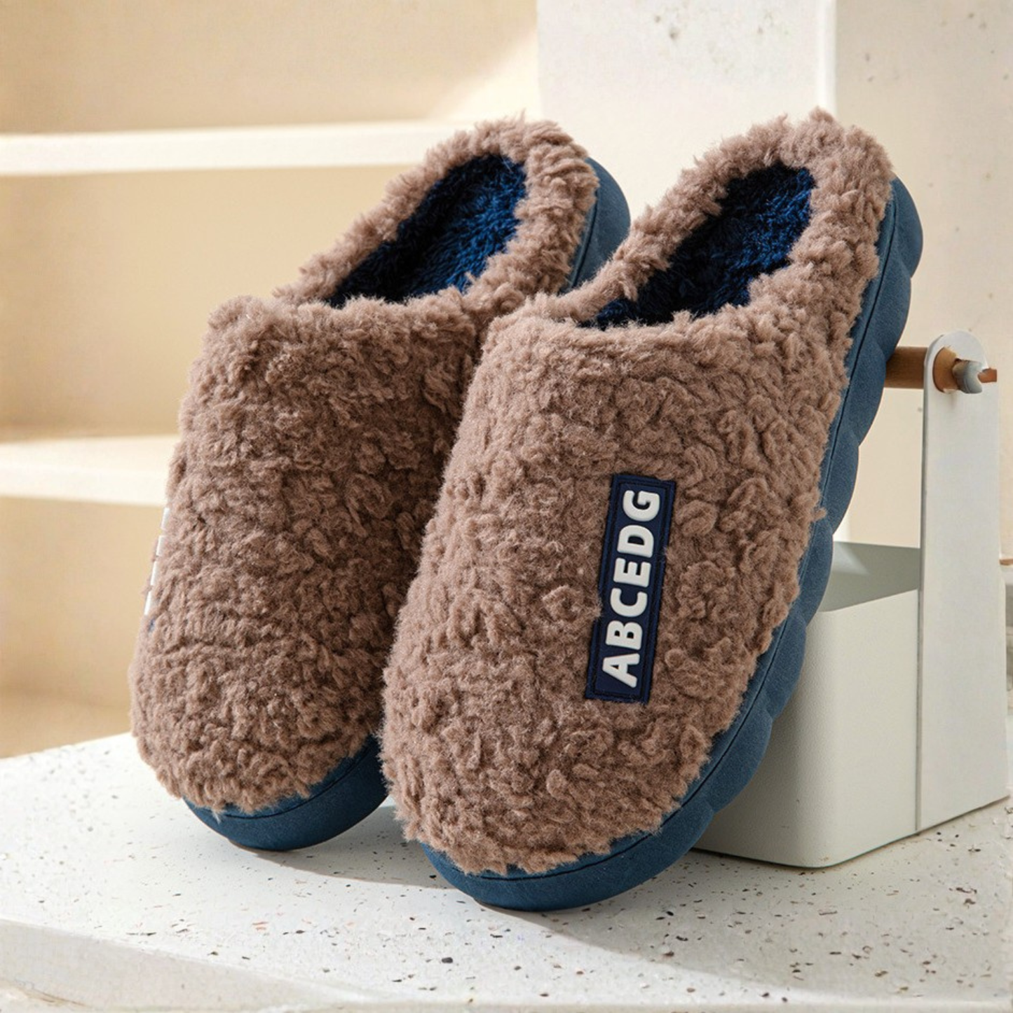 AmyVictoria™ - Comfy Fluffy Indoor Plush Non-Slip Slippers