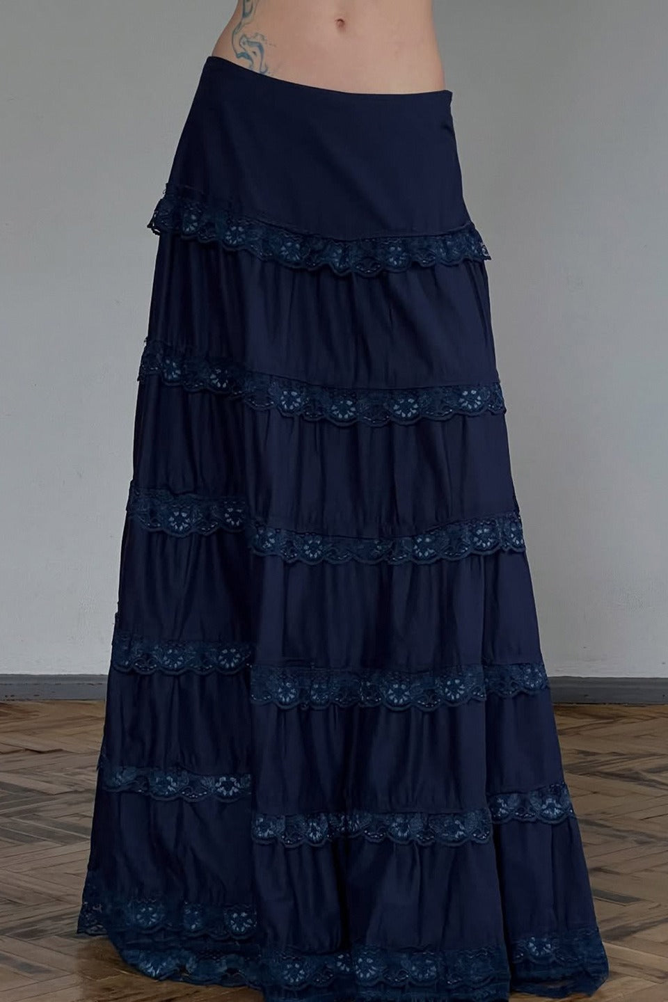 Vintage Lace Trimmed Tiered Midi Skirt