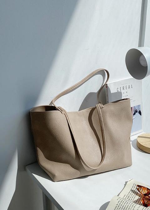 Simple-Leather-Tote-Bag
