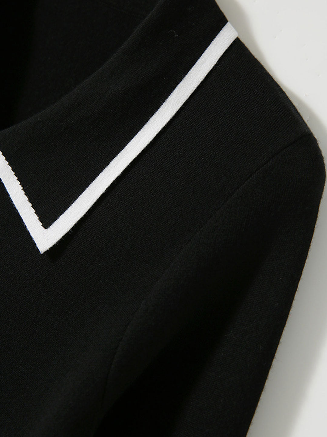 Grace Elegant French Style Doll Neck Contrast Color Cardigan