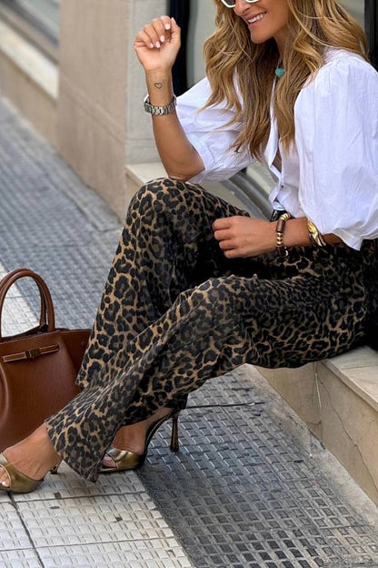 Wild Feel Denim Leopard Print High Rise Wide Leg Pocketed Jeans