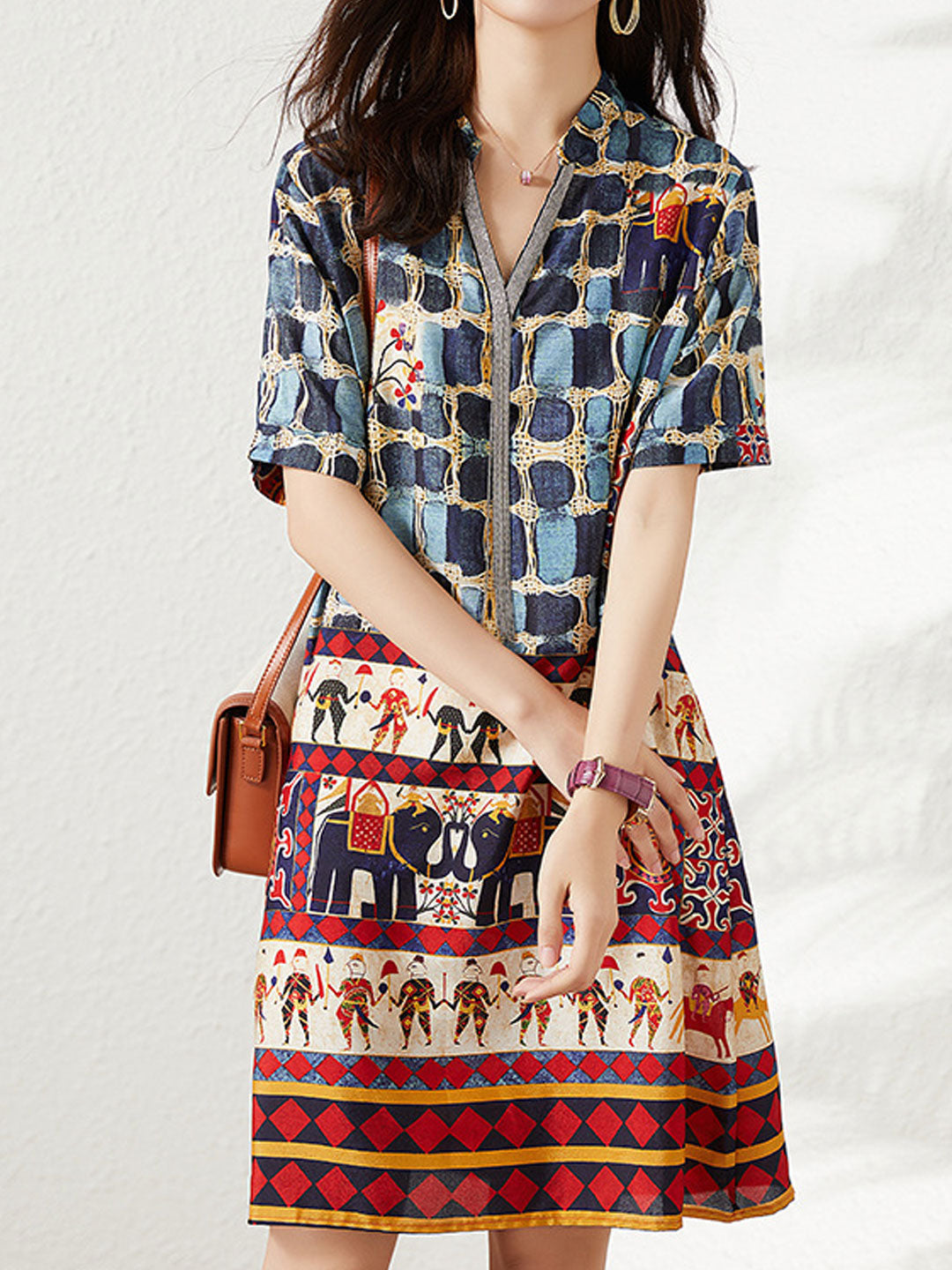 Bella Loose V-neck Printed Dress