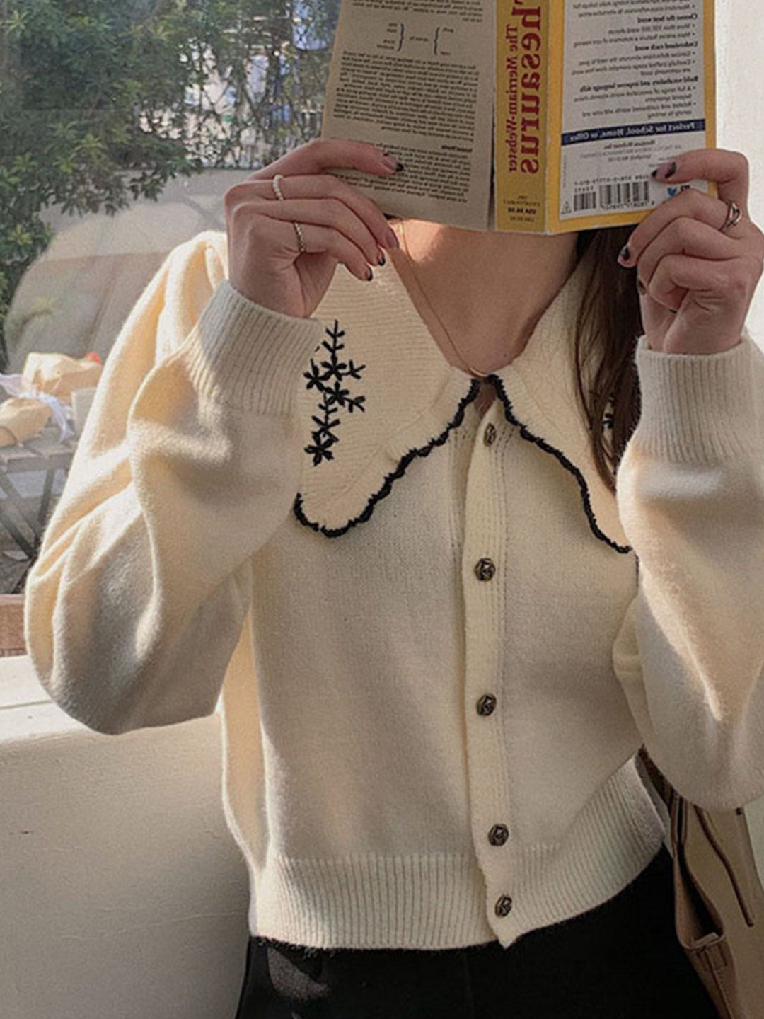 Alicia Classic Doll Collar Embroidery Knitted Cardigan