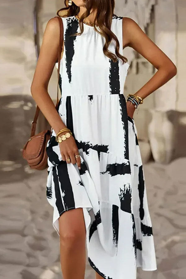 Panel Pocket Round Neck Neck Pleated Dress