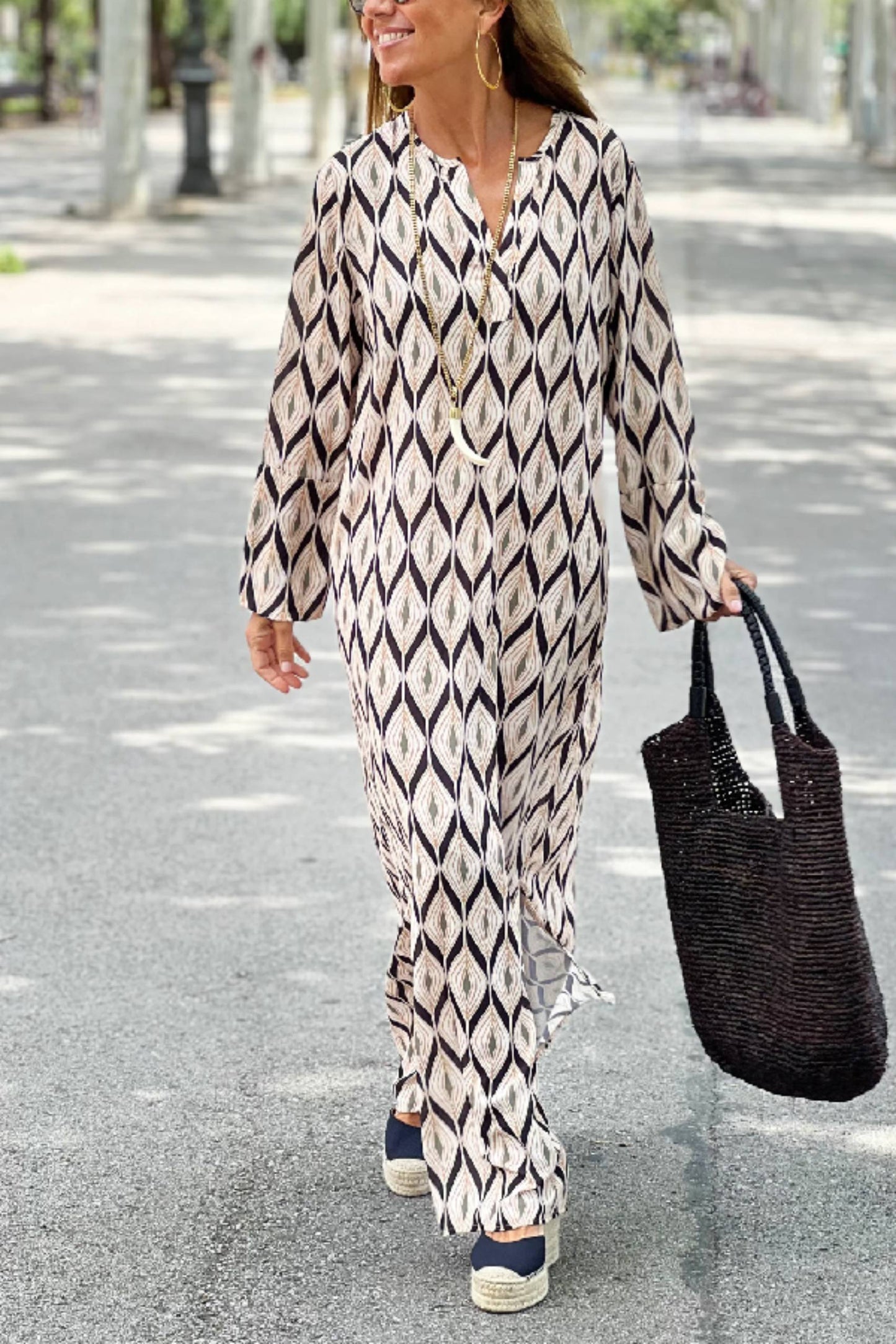 Unique Printed Long Sleeve V-neck Loose Maxi Dress