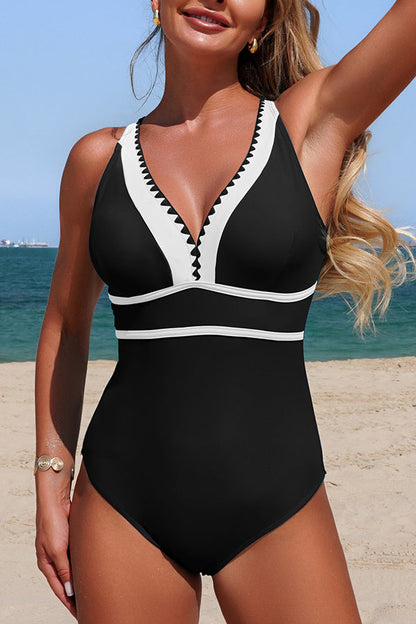Stylish Color-blocked V-neck Stretch One-piece Swimsuit