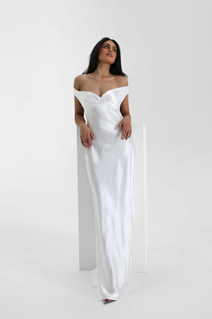 Elegant Mermaid Satin Off Shoulder Formal Dress