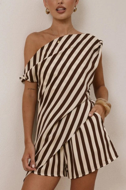 Unique Printed Asymmetrical Off-shoulder Top and Elastic Waist Casual Pocket Shorts Set