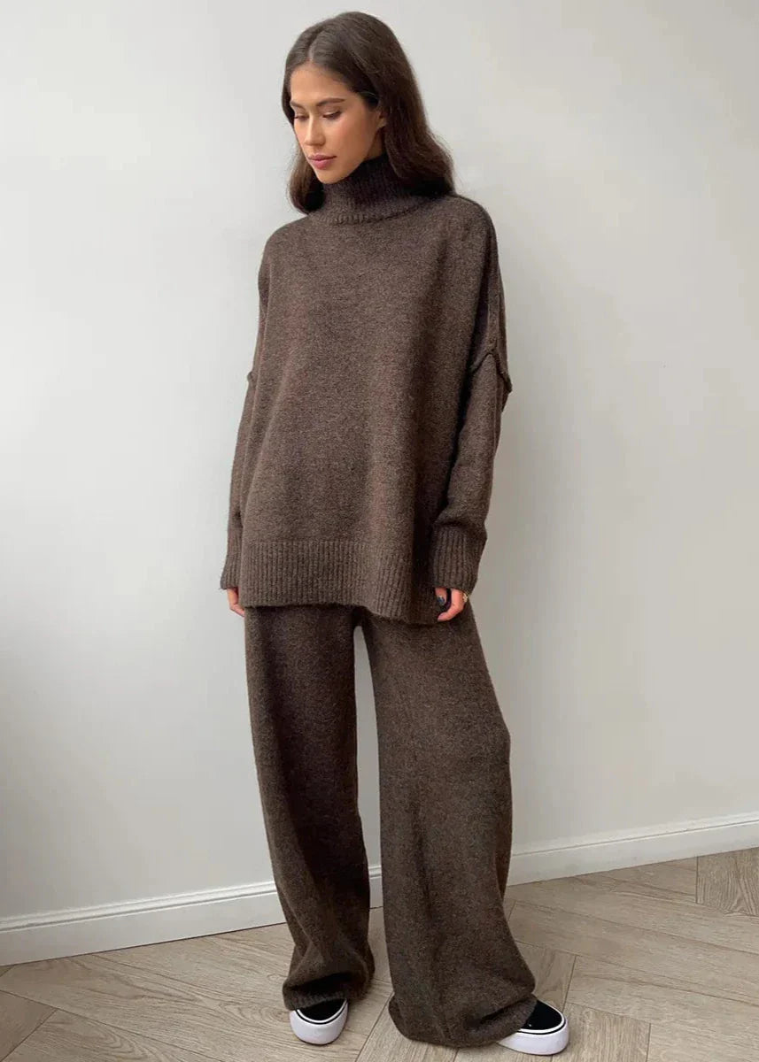 Luxe Comfort - Oversized Knit Sweater and Pants Set