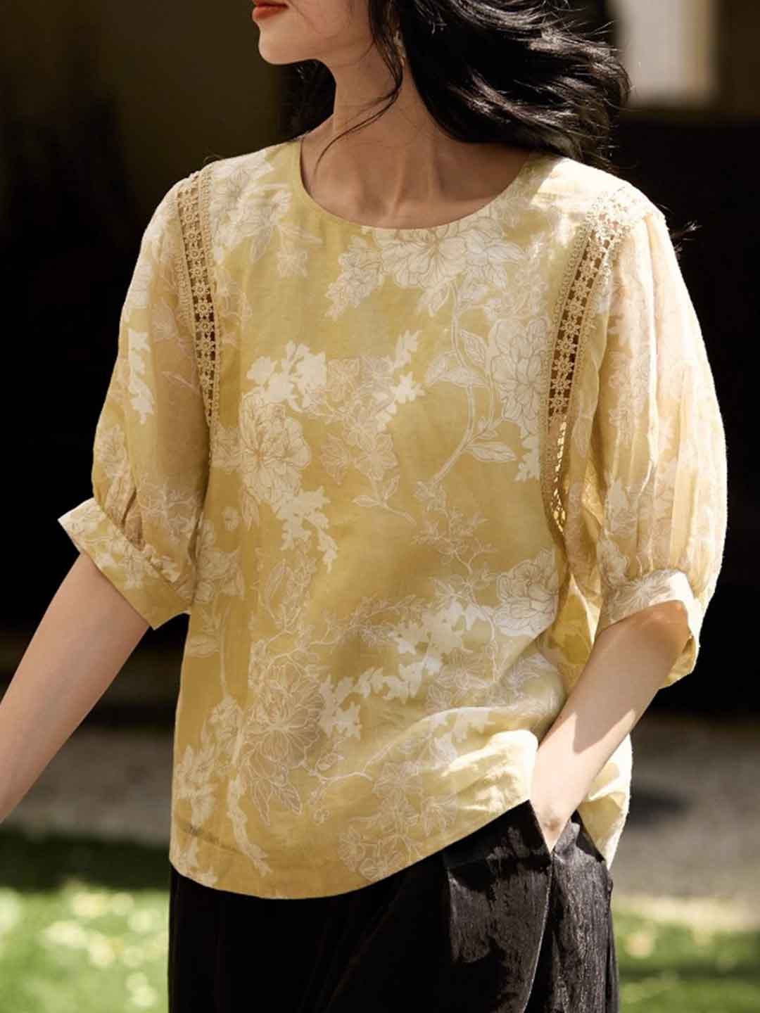 Ava Retro Crew Neck Lantern Sleeve Printed Top