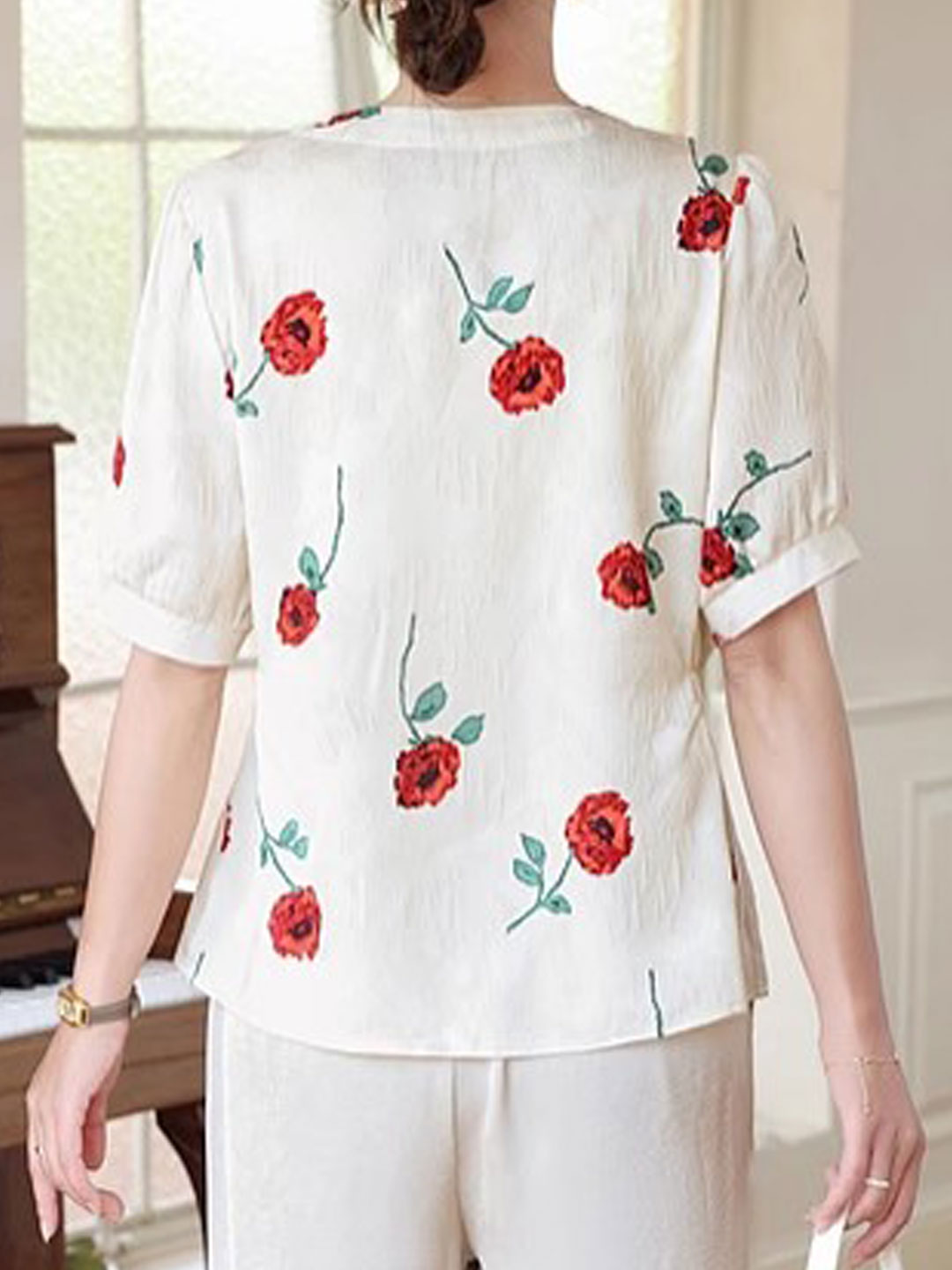 Aaliyah Loose Crew Neck Floral Top