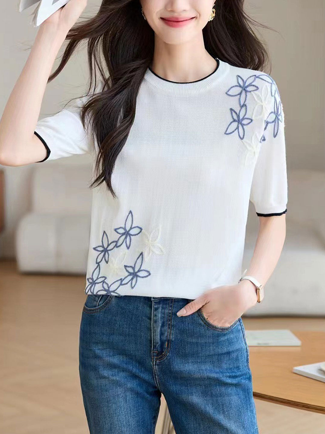 Grace Vintage Crew Neck Embroidered Top