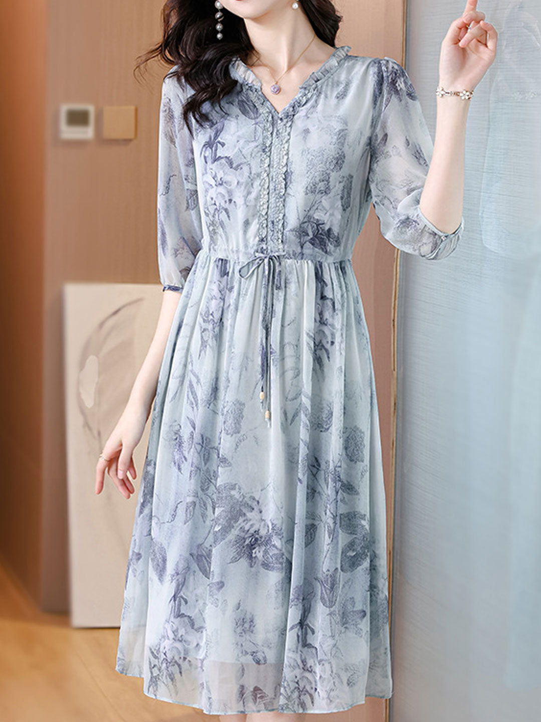 Brianna Classic Puff Sleeve V-Neck Chiffon Printed Dress