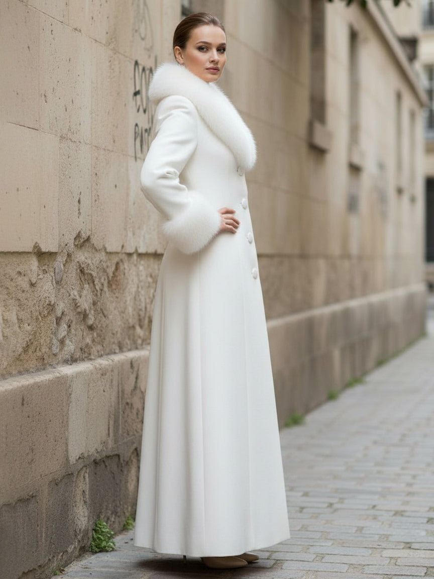 Maxi White Woolen Coat with Faux Fur Collar And Cuffs For Women 2026