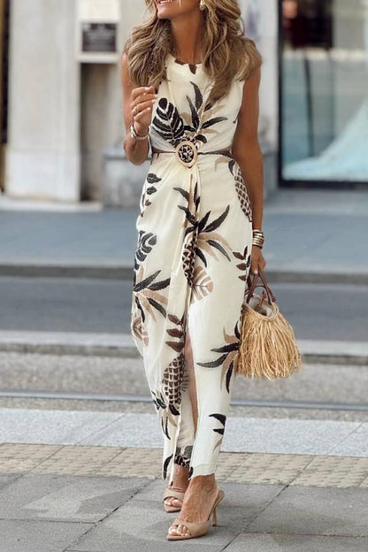 Sleeveless Dress with Tropical Pineapple Print