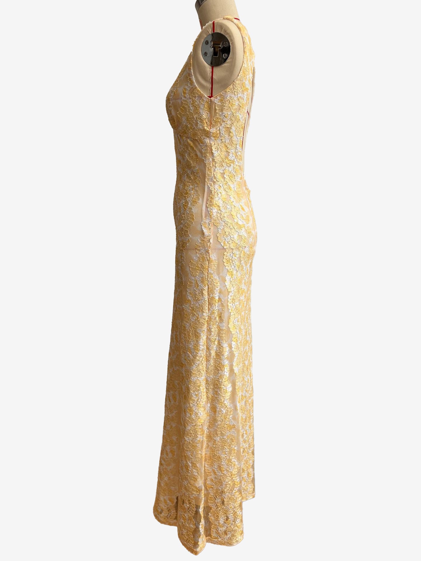 Sleeveless Lace Maxi Dress With Deep V-Neck And Open Back For Summer 2026