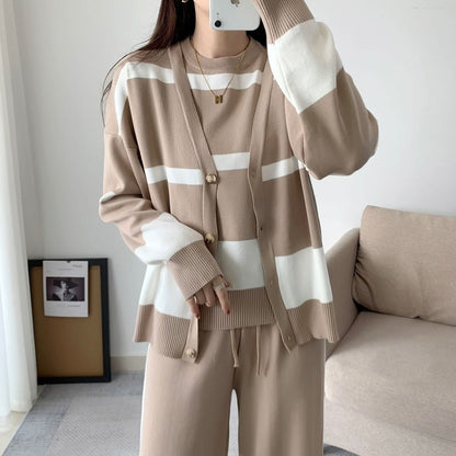 Khaki – Sporty Striped Loose Three Piece Set