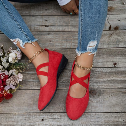 Lila | Closed Wedge Shoes