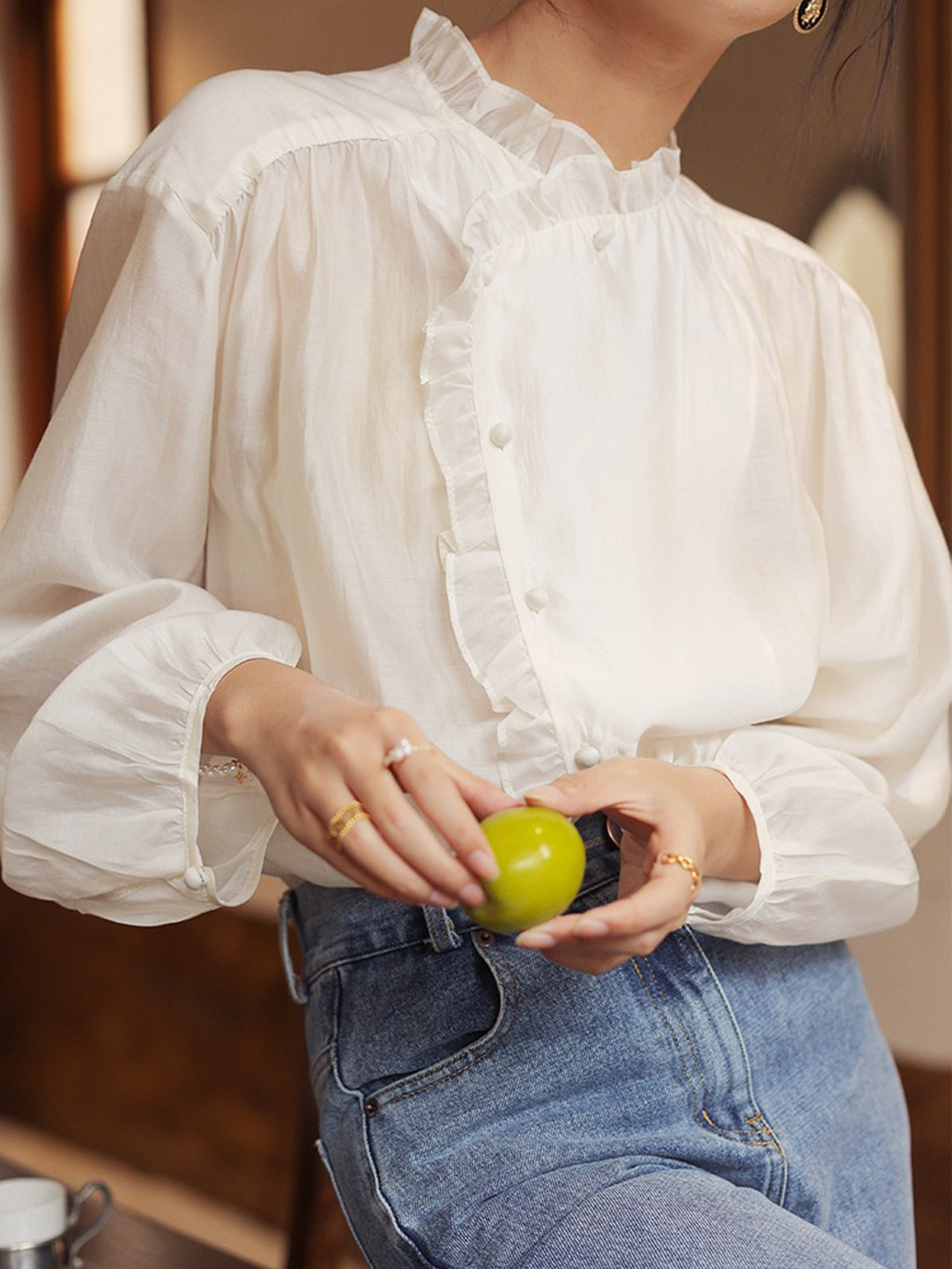 Bella Retro Collar Cotton Blouse