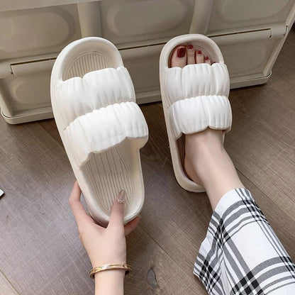 Cushy Stylish Puffer Women's Slides Sandals