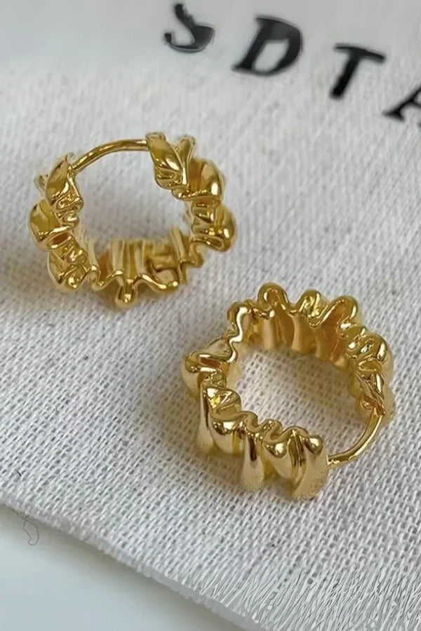 Stella Sculpted Hoops