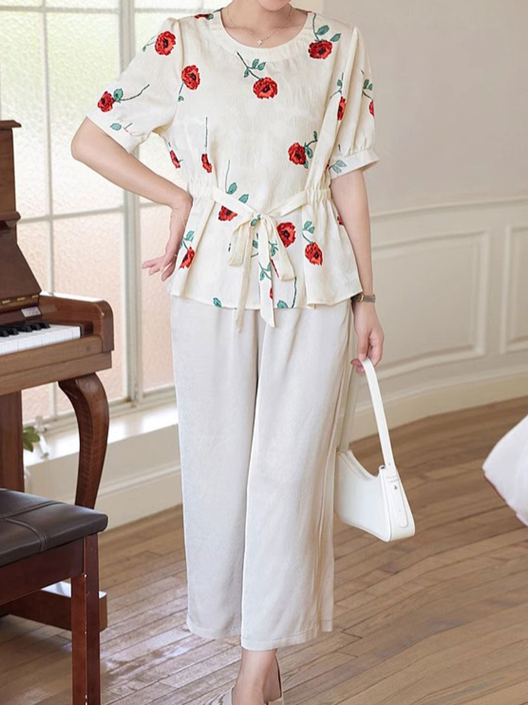 Aaliyah Loose Crew Neck Floral Top