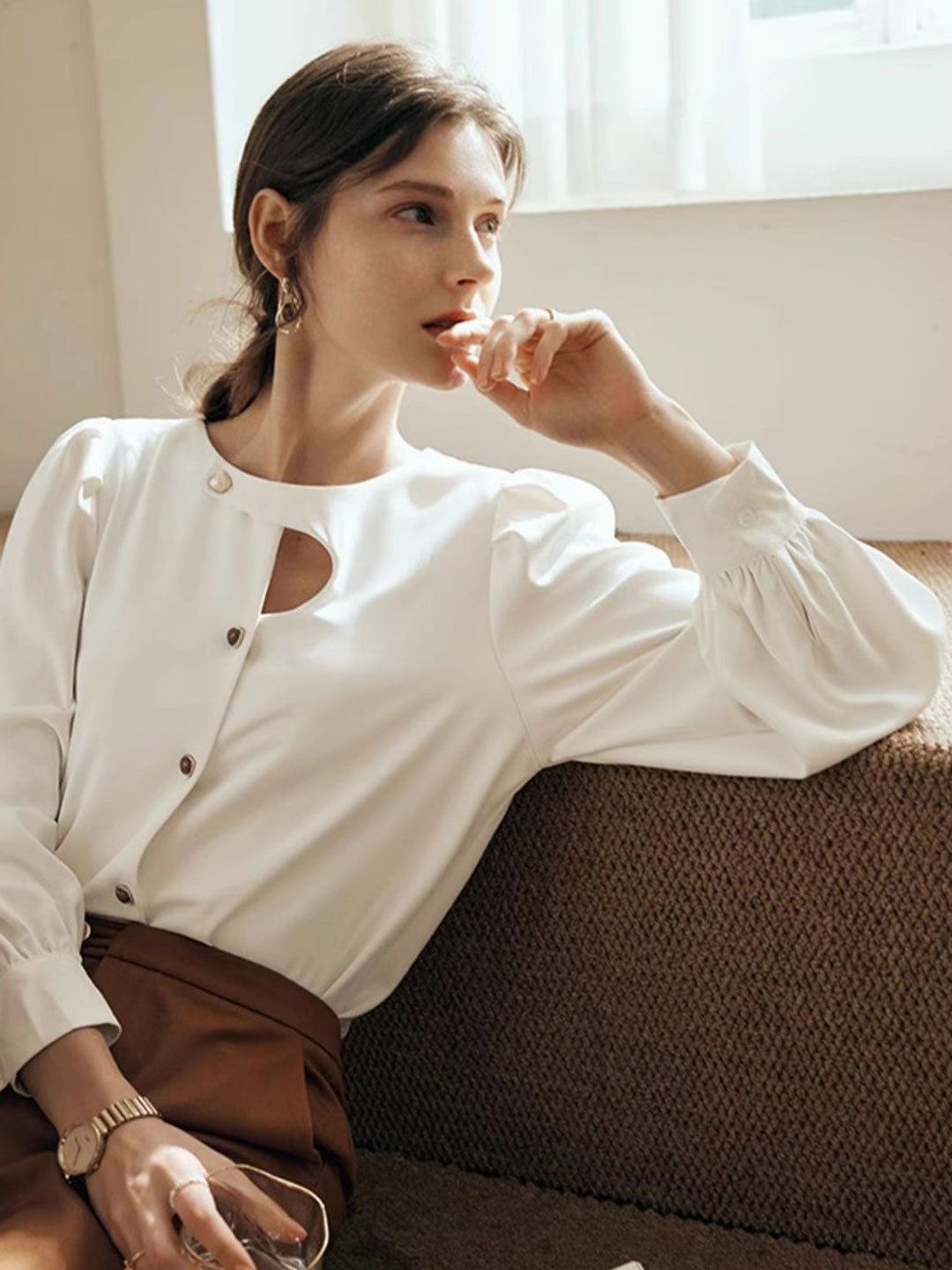 Sarah Retro Crew Neck Hollow Irregular Top-White