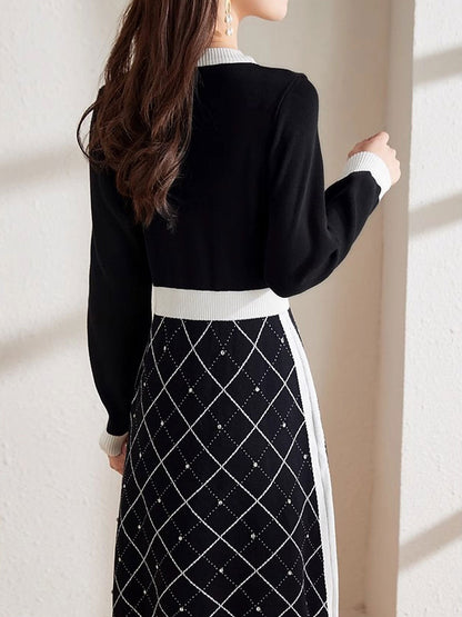 Chloe Elegant V-neck Bow Knitted Dress