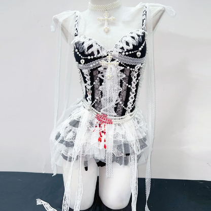 Sweetheart neck beaded lace hem ruffle cami top