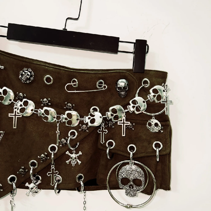 Skull applique waist chain pendant mini skirt