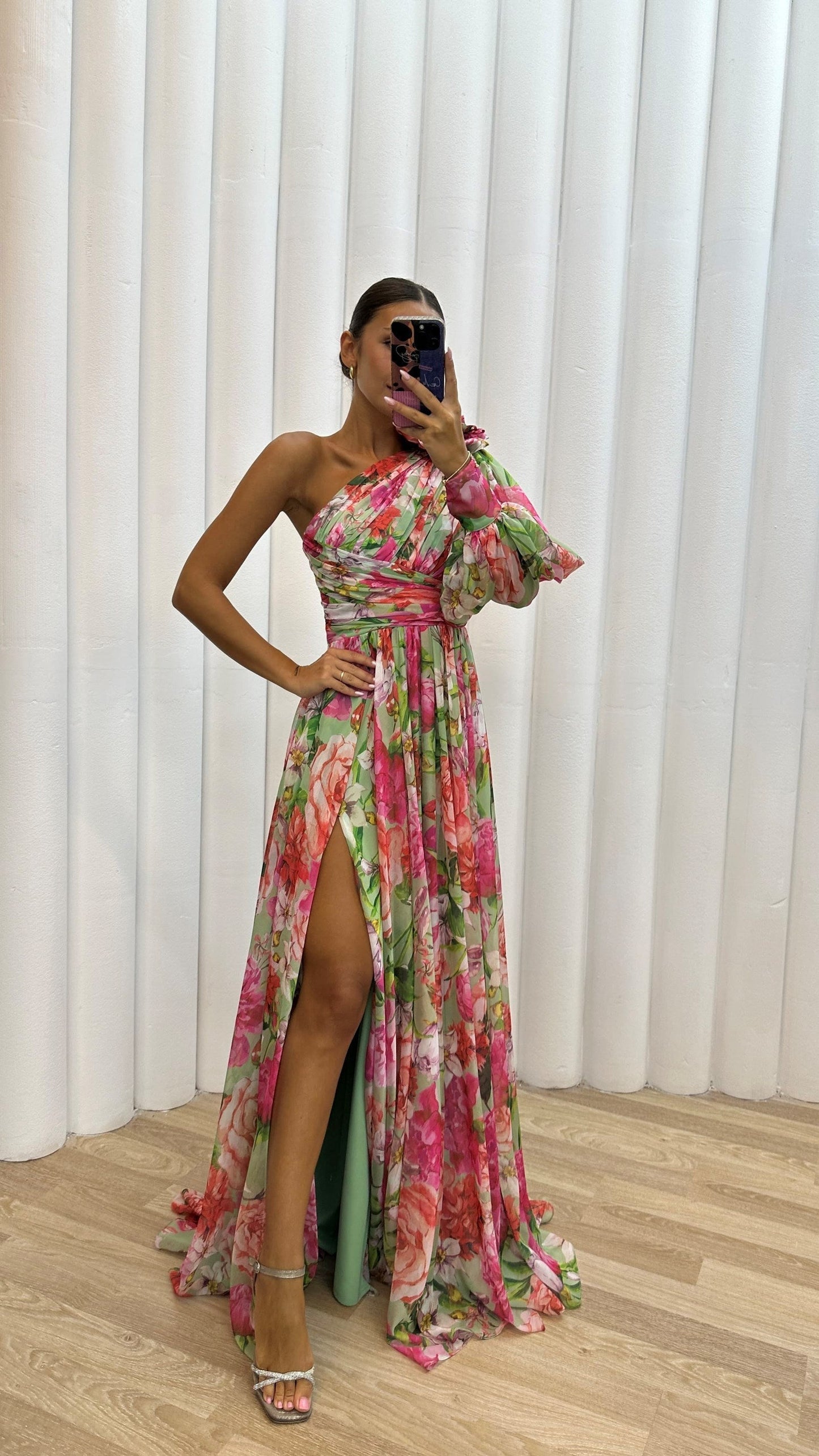 Paige | Stunning Flowing Gown