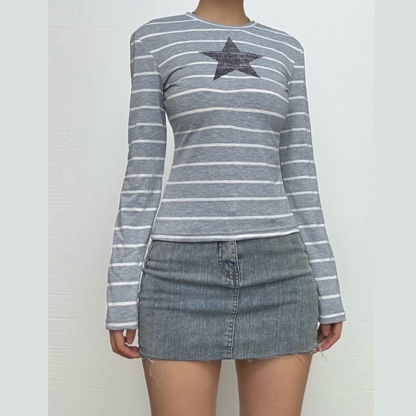 Long sleeve crewneck striped print top