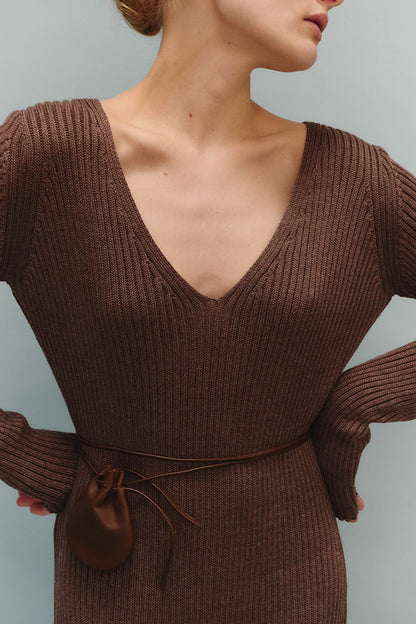 Solid Color V-neck Long-sleeved Slim-fit Elegant Knit Maxi Dress