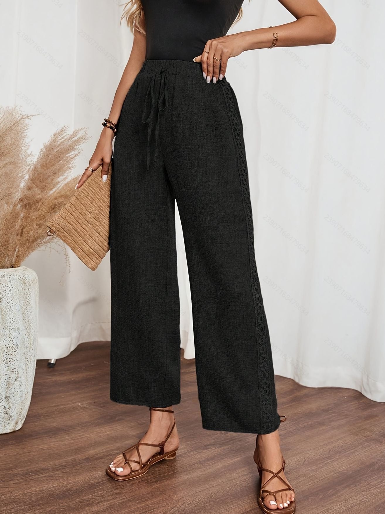 Side-trimmed Slanted Pocket Casual Trousers
